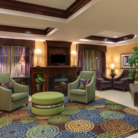 Holiday Inn Express Tower Center New Brunswick By Ihg Іст-Брансвік Екстер'єр фото