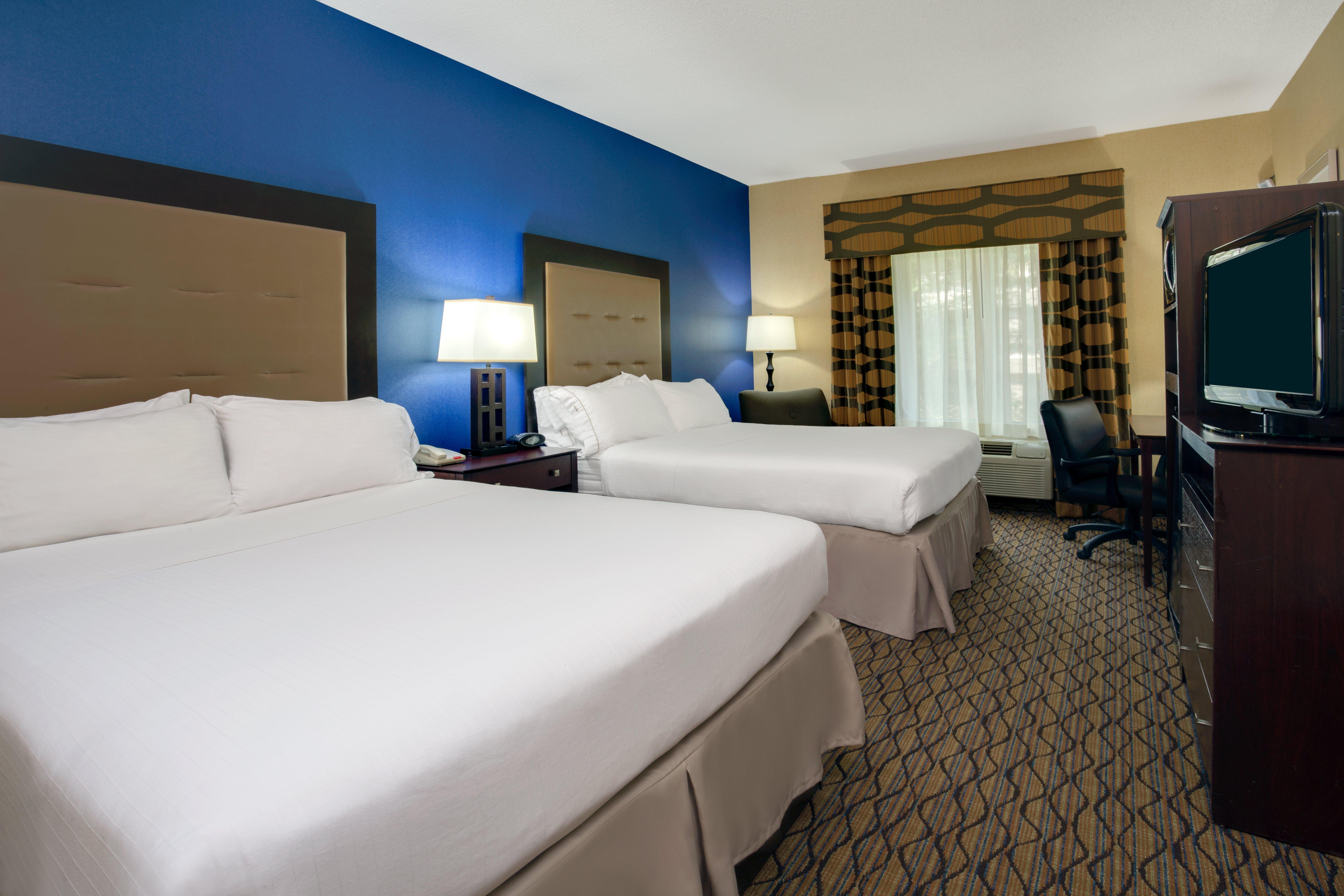 Holiday Inn Express Tower Center New Brunswick By Ihg Іст-Брансвік Екстер'єр фото