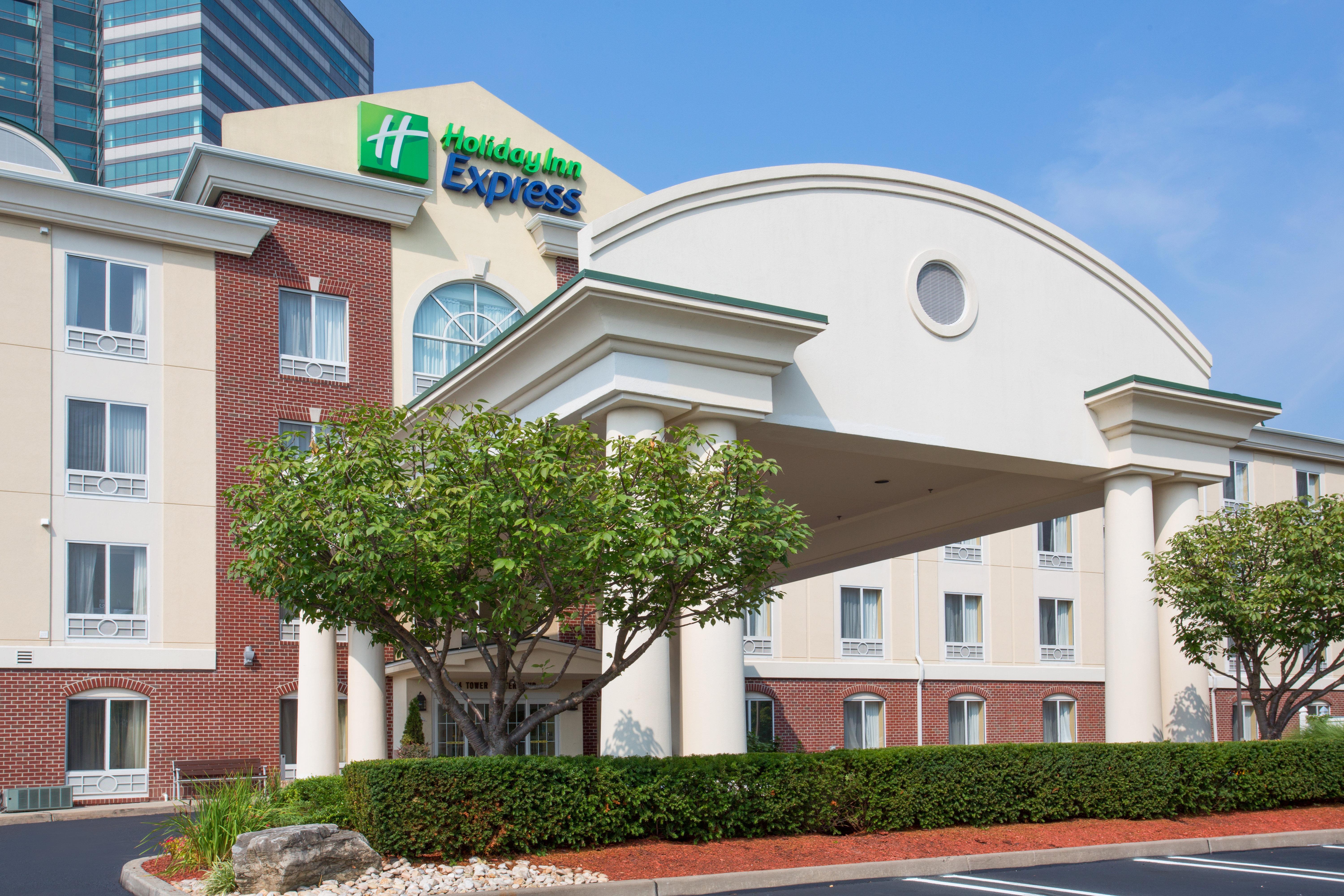 Holiday Inn Express Tower Center New Brunswick By Ihg Іст-Брансвік Екстер'єр фото